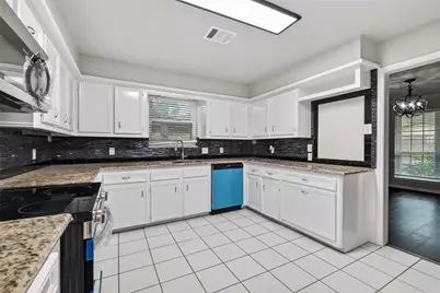 2402 Oak Shores Drive, Houston, TX 77339 - Photo 12