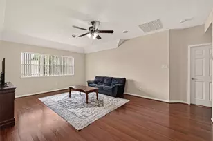 2002 Thorncrest Ct, Sugar Land, TX 77479 - Photo 32