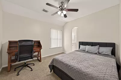 2002 Thorncrest Court, Sugar Land, TX 77479 - Photo 40