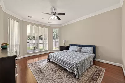 2002 Thorncrest Court, Sugar Land, TX 77479 - Photo 24