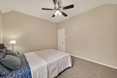 2002 Thorncrest Court, Sugar Land, TX 77479 - Photo 38