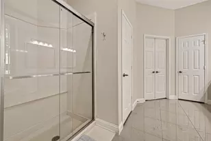 2002 Thorncrest Ct, Sugar Land, TX 77479 - Photo 28
