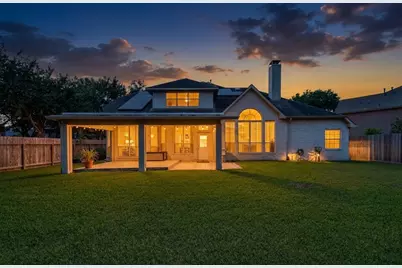 2002 Thorncrest Court, Sugar Land, TX 77479 - Photo 42