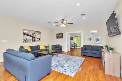 1730 Lakeshore Drive, Kingwood, TX 77339 - Photo 2