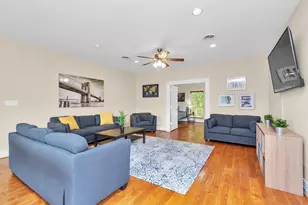 1730 Lakeshore Dr, Kingwood, TX 77339 - Photo 2