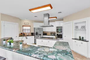 1730 Lakeshore Dr, Kingwood, TX 77339 - Photo 12