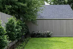 1126 E 7th 1/2 St, Houston, TX 77009 - Photo 26