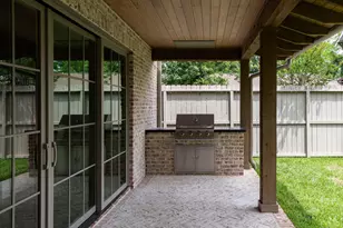 1126 E 7th 1/2 St, Houston, TX 77009 - Photo 16