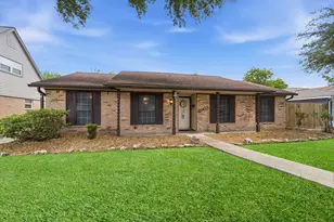 11003 Sageorchard Ln, Houston, TX 77089 - Photo 2
