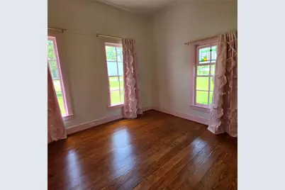 624 Houston Street, New Ulm, TX 78950 - Photo 4