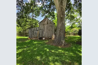 624 Houston Street, New Ulm, TX 78950 - Photo 10