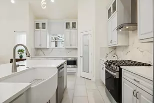 532 Carrell St, Tomball, TX 77375 - Photo 12