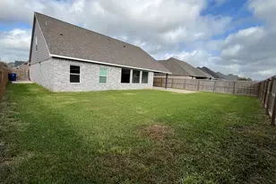 16 Greystone Ct, Angleton, TX 77515 - Photo 16