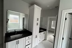 16 Greystone Ct, Angleton, TX 77515 - Photo 10