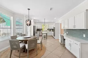 74 W Summer Storm Cir, The Woodlands, TX 77381 - Photo 10