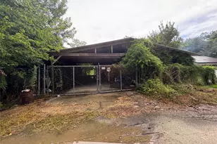 689 County Rd 4019, Dayton, TX 77535 - Photo 2