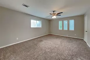 8110 Renmark Ln, Houston, TX 77070 - Photo 10
