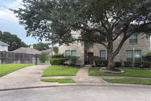 403 Green Stone Ct, Houston, TX 77094 - Photo 2