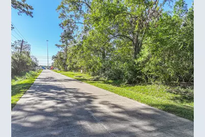 405 Sunset Drive, Dickinson, TX 77539 - Photo 2