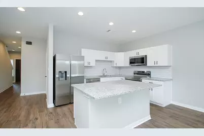 14010 Longstreet Building 3 #B, Willis, TX 77318 - Photo 2