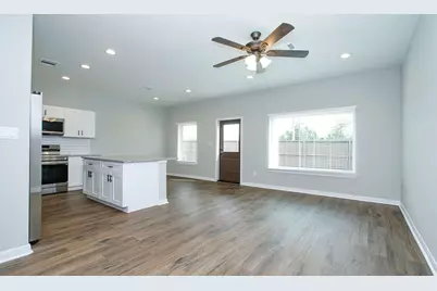 14010 Longstreet Building 3 #B, Willis, TX 77318 - Photo 6