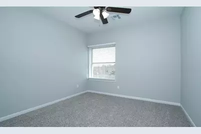 14010 Longstreet Building 3 #B, Willis, TX 77318 - Photo 18