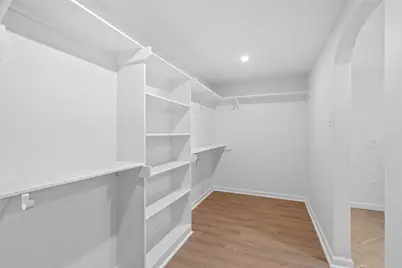 719 E 40th 1/2 Street, Houston, TX 77022 - Photo 26