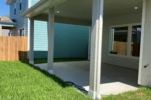 2418 Yacht Hbr Dr, Kemah, TX 77565 - Photo 8