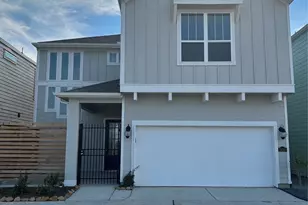 2418 Yacht Hbr Dr, Kemah, TX 77565 - Photo 1