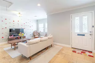 803 Sealy St, Galveston, TX 77550 - Photo 8