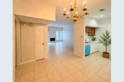 10811 Richmond Avenue #5, Houston, TX 77042 - Photo 4
