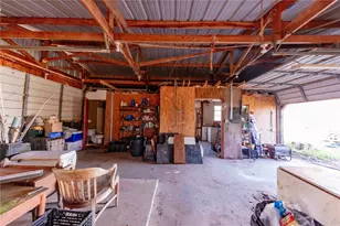 38241 Wiggins Rd, Hempstead, TX 77445 - Photo 34
