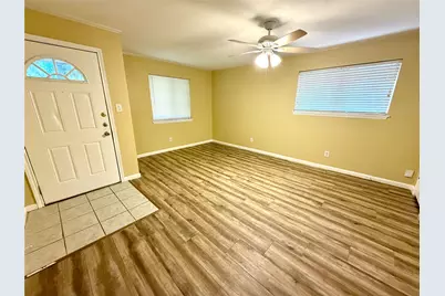 2209 20th Avenue, Texas City, TX 77590 - Photo 2
