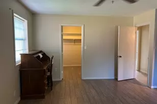 201 Heath Ave, Madisonville, TX 77864 - Photo 28