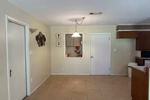 201 Heath Ave, Madisonville, TX 77864 - Photo 16