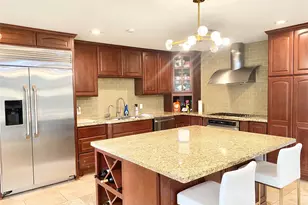 729 Camelot, Hunters Creek Village, TX 77024 - Photo 6