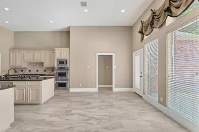 709 Hidden Woods Lane, Friendswood, TX 77546 - Photo 12