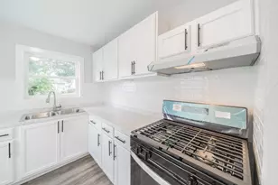 6307 Westover St, Houston, TX 77087 - Photo 4