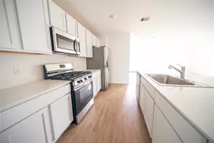 9919 Oakheath Blf Dr, Baytown, TX 77521 - Photo 4