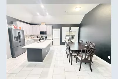 104 Kelly Street, Angleton, TX 77515 - Photo 4