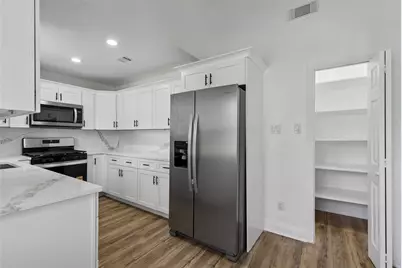 9238 Friendship Road, Houston, TX 77080 - Photo 12