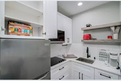 1318 Cleburne Street #2B, Houston, TX 77004 - Photo 16