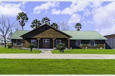 165 Taxiway Drive, Livingston, TX 77351 - Photo 2