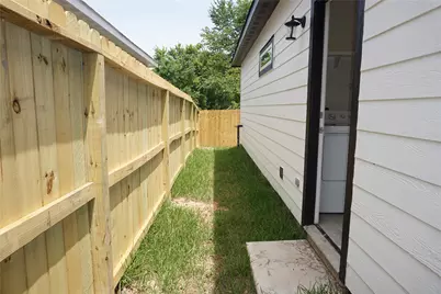 11652 Vistawood, Willis, TX 77318 - Photo 18