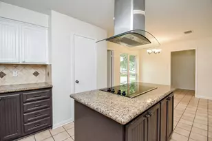 14206 Ella Lee Ln, Houston, TX 77077 - Photo 16