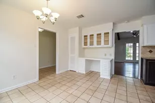14206 Ella Lee Ln, Houston, TX 77077 - Photo 10