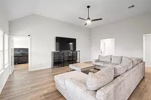 13717 Gaff Rig Dr, Texas City, TX 77510 - Photo 14