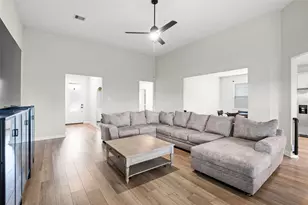 13717 Gaff Rig Dr, Texas City, TX 77510 - Photo 12