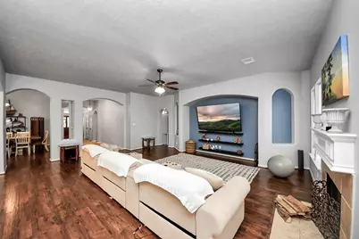 13806 Brighton Park Drive, Houston, TX 77044 - Photo 6
