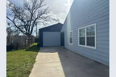 430 Center Way Street, Lake Jackson, TX 77566 - Photo 14